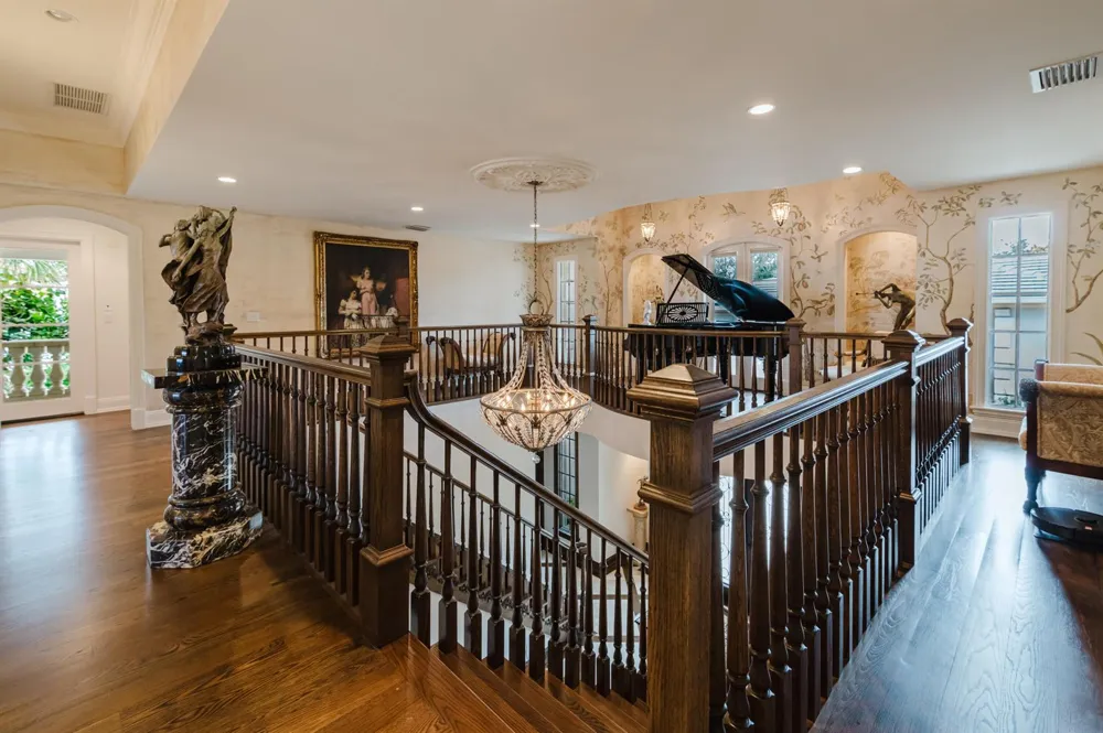 19 Beach Road Jupiter Island, FL 33455