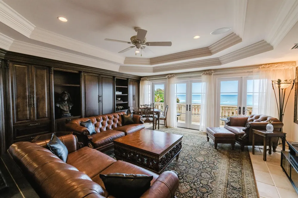 19 Beach Road Jupiter Island, FL 33455