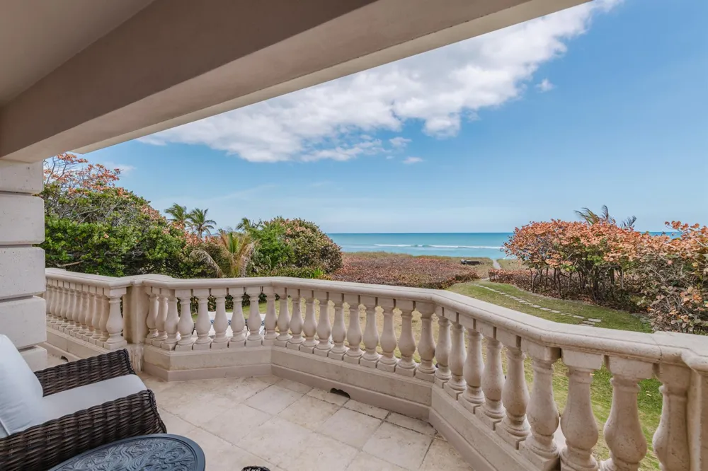19 Beach Road Jupiter Island, FL 33455