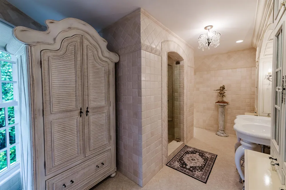 19 Beach Road Jupiter Island, FL 33455