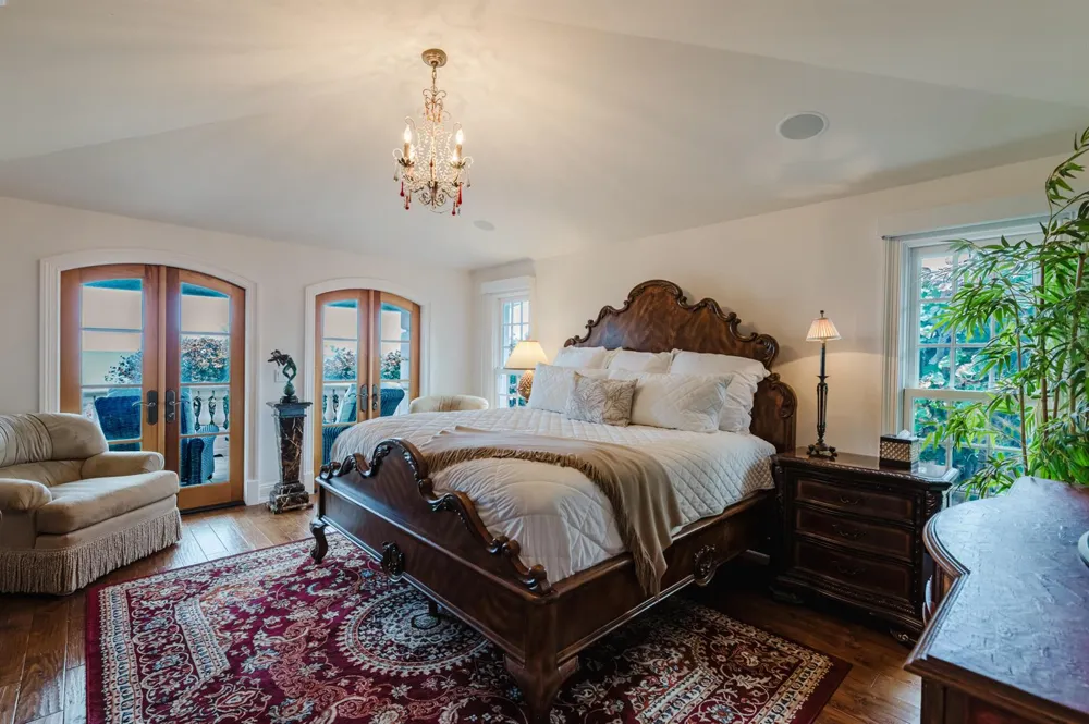 19 Beach Road Jupiter Island, FL 33455