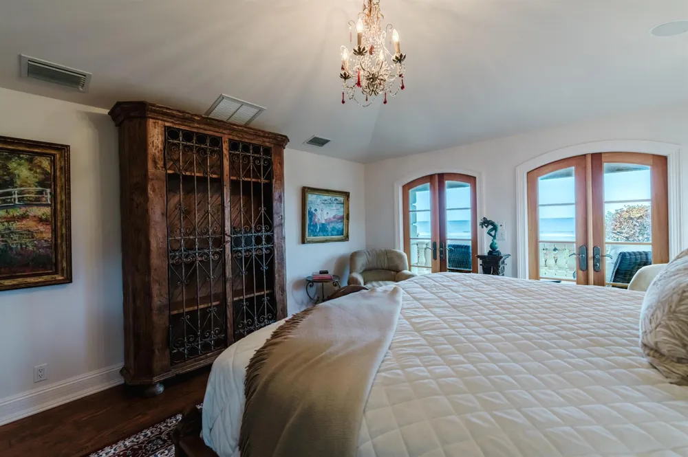 19 Beach Road Jupiter Island, FL 33455