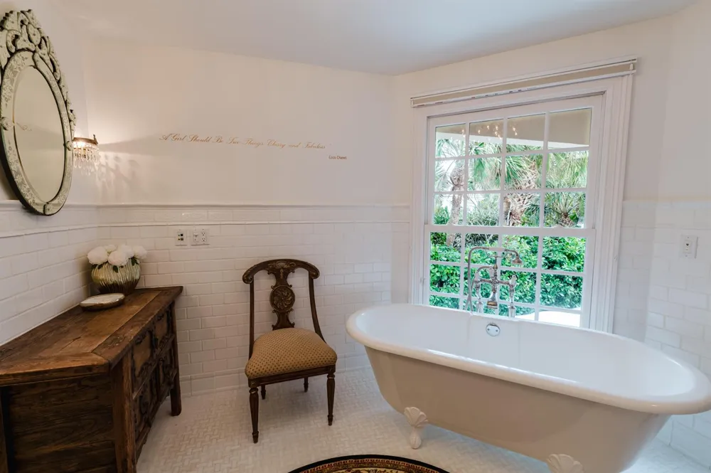 19 Beach Road Jupiter Island, FL 33455