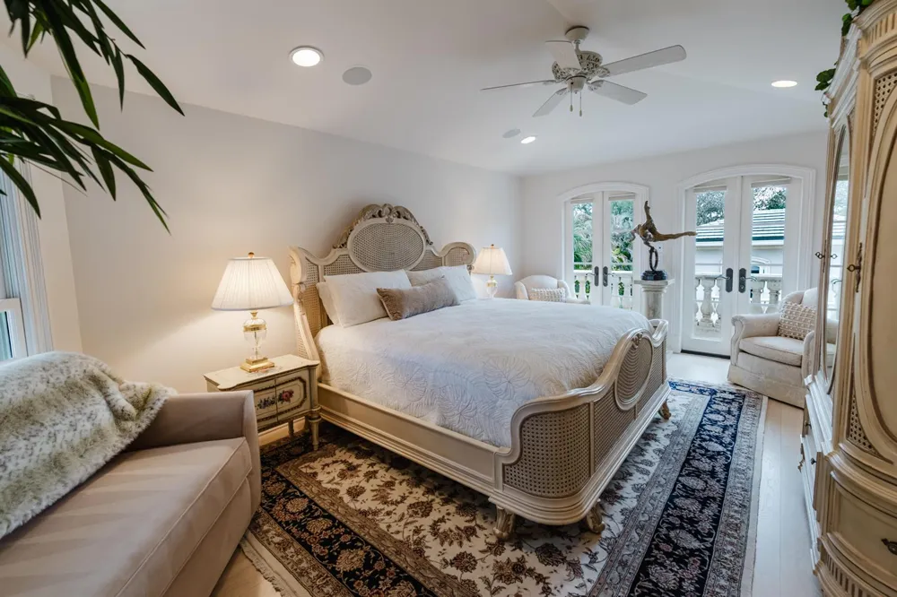 19 Beach Road Jupiter Island, FL 33455
