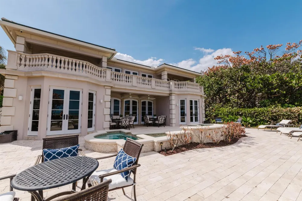 19 Beach Road Jupiter Island, FL 33455