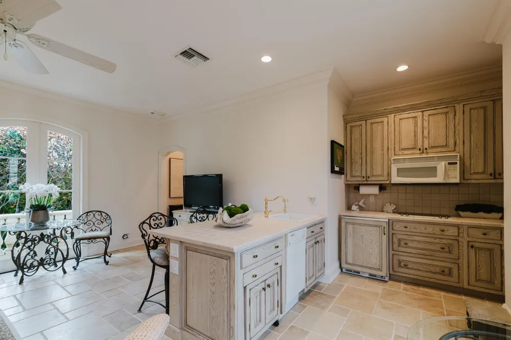 19 Beach Road Jupiter Island, FL 33455