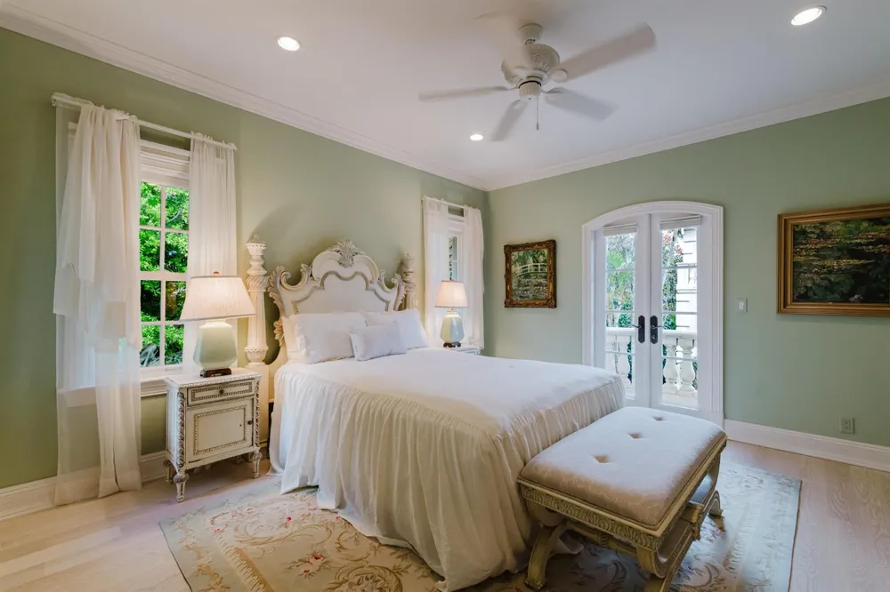 19 Beach Road Jupiter Island, FL 33455