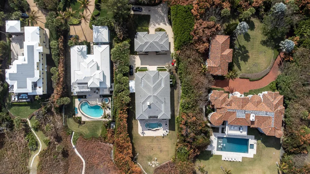 19 Beach Road Jupiter Island, FL 33455
