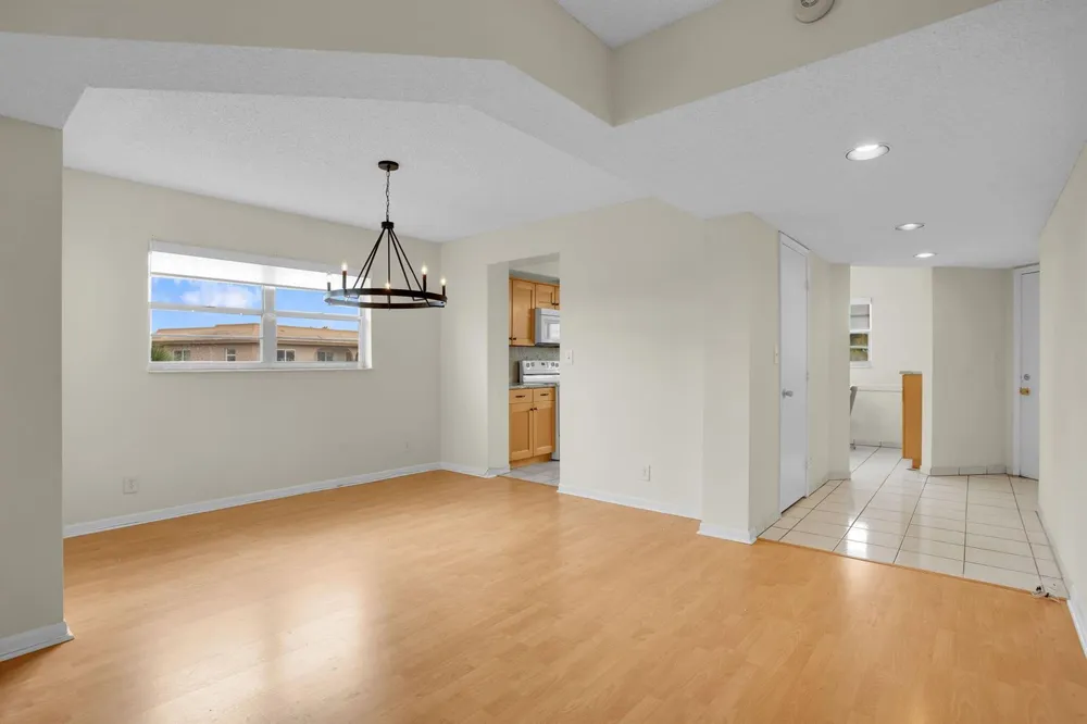 1605 Abaco Drive #M4 Coconut Creek, FL 33066
