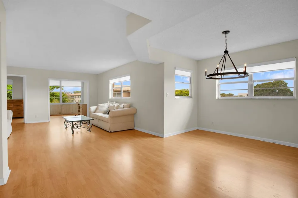 1605 Abaco Drive #M4 Coconut Creek, FL 33066