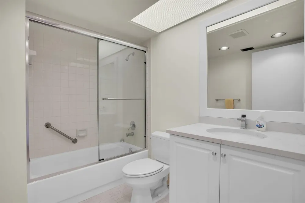 1605 Abaco Drive #M4 Coconut Creek, FL 33066