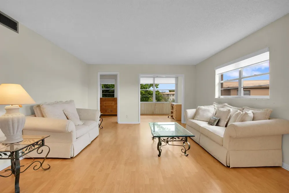 1605 Abaco Drive #M4 Coconut Creek, FL 33066