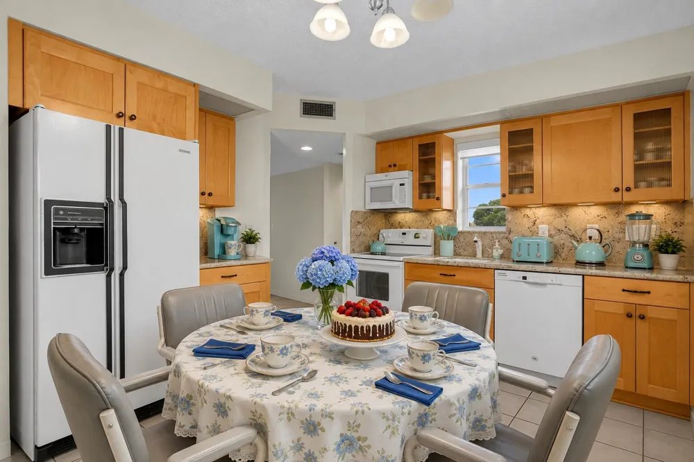 1605 Abaco Drive #M4 Coconut Creek, FL 33066