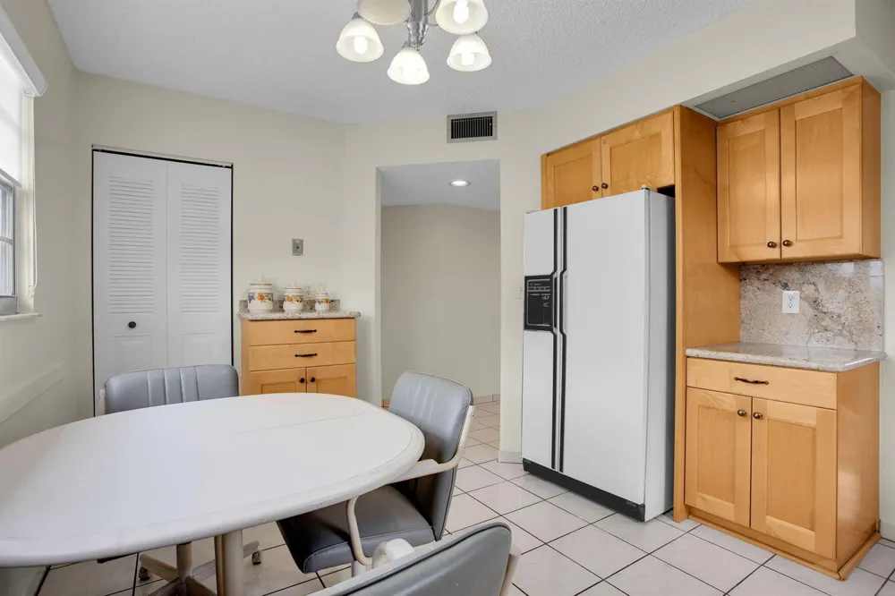 1605 Abaco Drive #M4 Coconut Creek, FL 33066