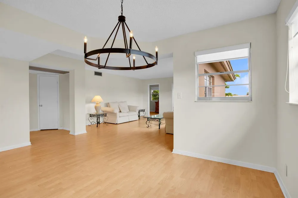 1605 Abaco Drive #M4 Coconut Creek, FL 33066