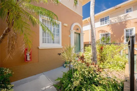 2841 NE 185th Street #514