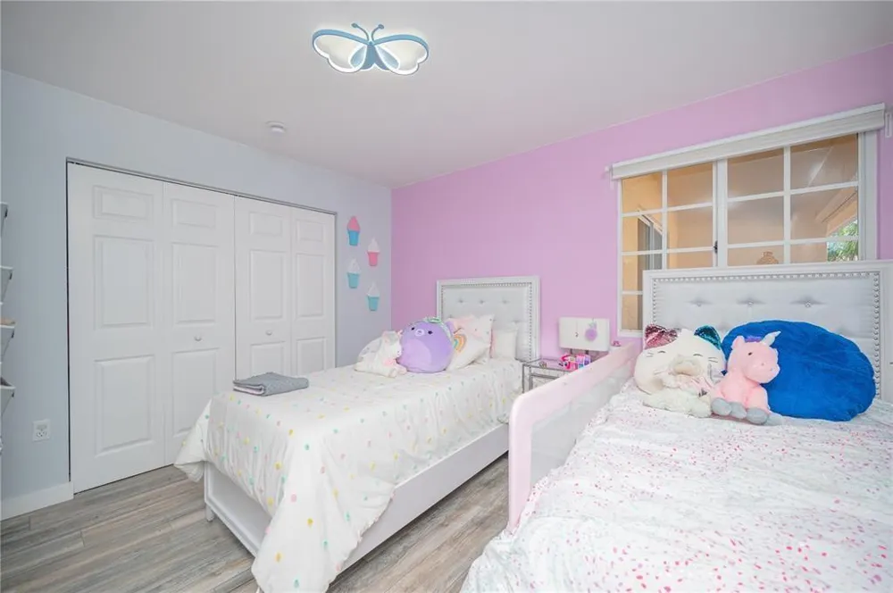 2841 NE 185th Street #514 Miami, FL 33180