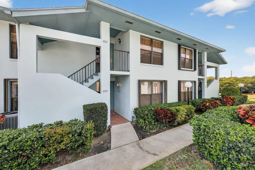 950 S Kanner Highway #603 Stuart, FL 34994