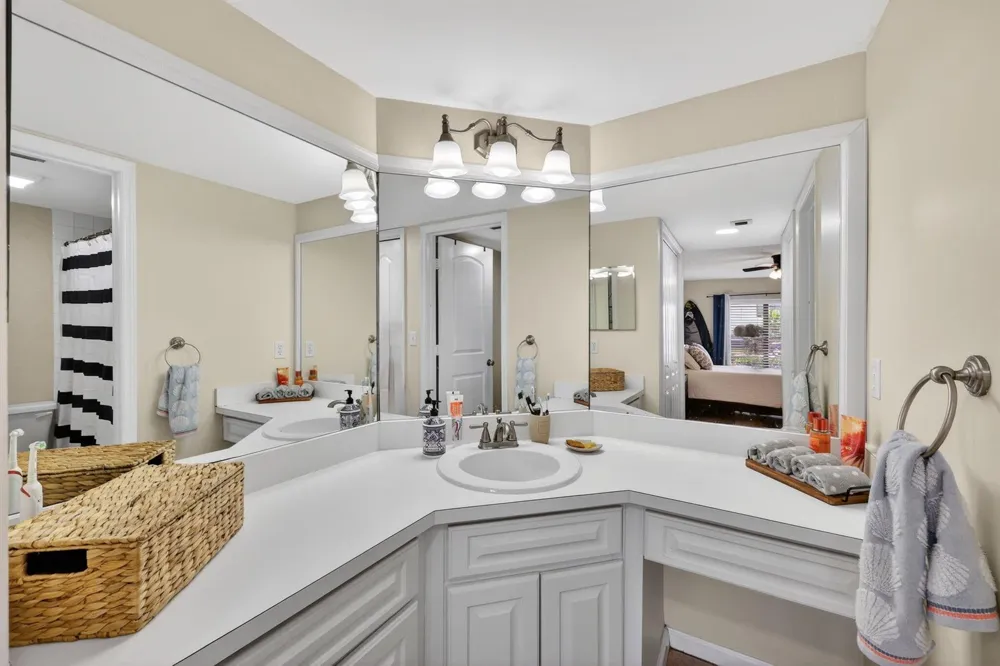 950 S Kanner Highway #603 Stuart, FL 34994