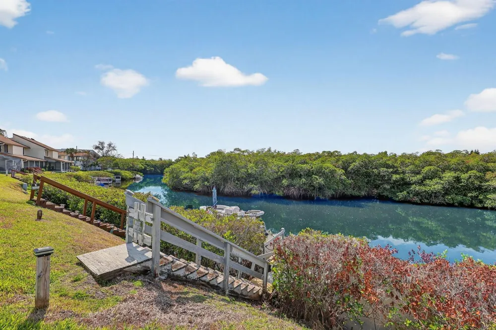 950 S Kanner Highway #603 Stuart, FL 34994