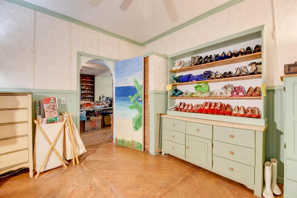 1425 Eliza Street Key West, FL 33040
