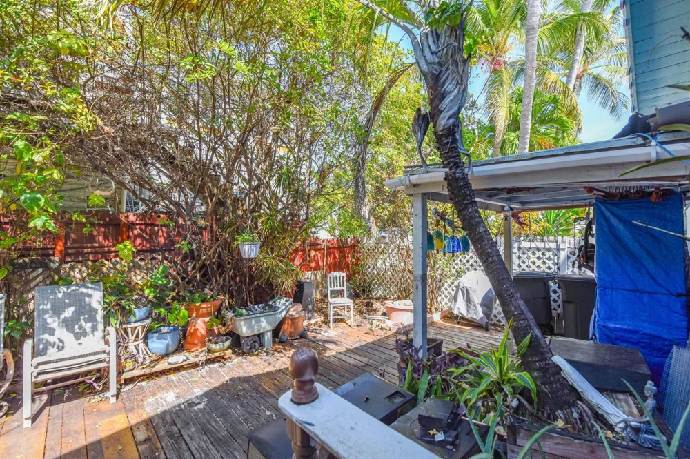 1425 Eliza Street Key West, FL 33040