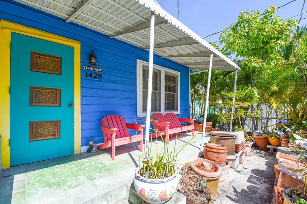 1425 Eliza Street Key West, FL 33040