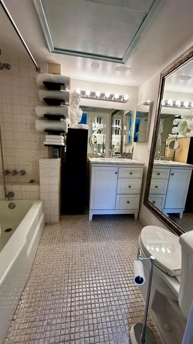 1950 Andrews Avenue #102d Wilton Manors, FL 33311