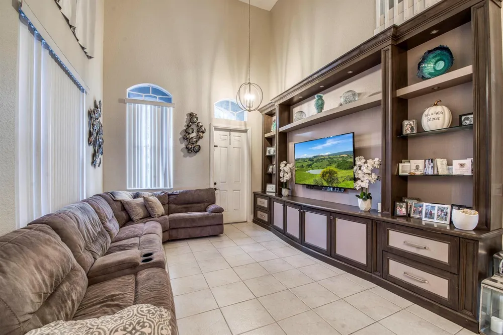 1508 Sagewood Court Riviera Beach, FL 33404