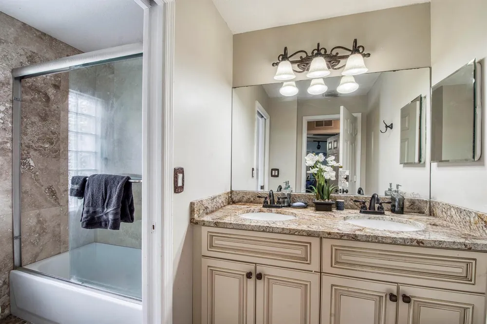 1508 Sagewood Court Riviera Beach, FL 33404