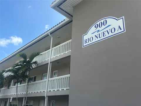 900 SW 12th Street #202