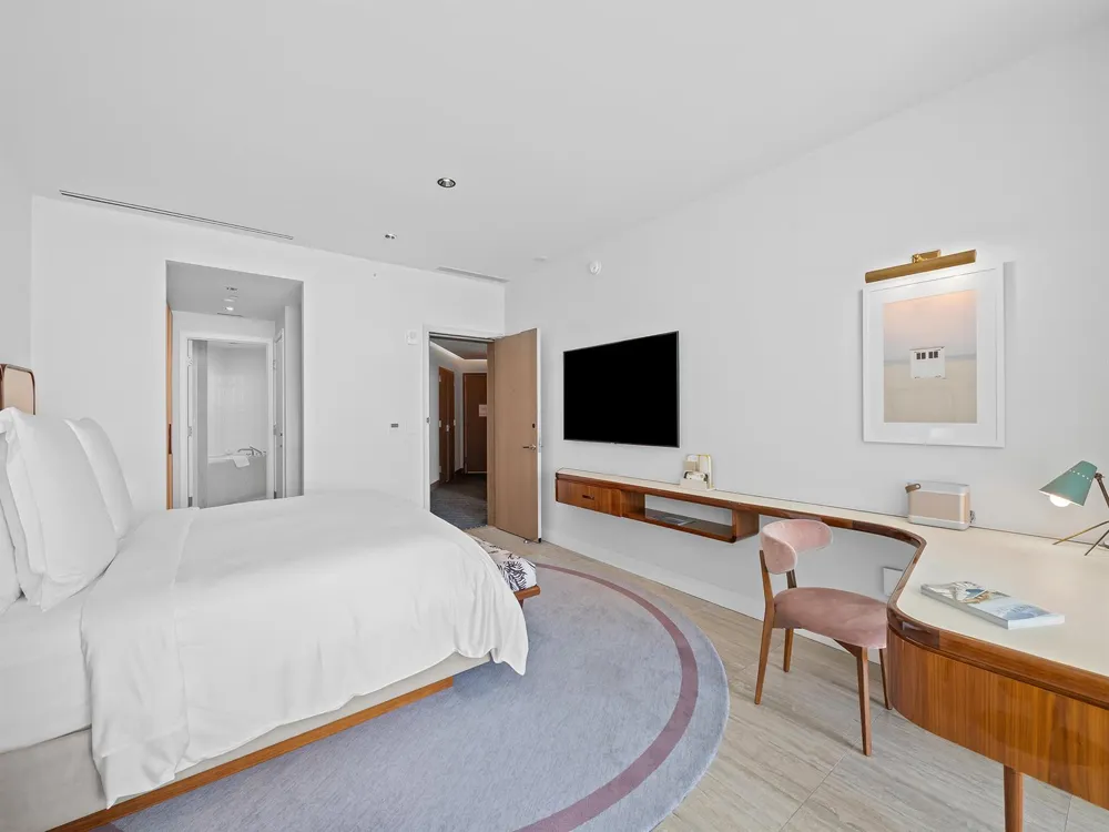 525 Fort Lauderdale Beach Boulevard #1505 Fort Lauderdale, FL 33304