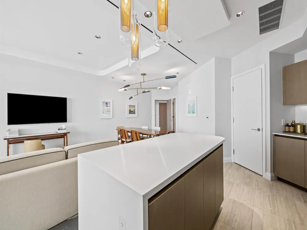 525 Fort Lauderdale Beach Boulevard #1505 Fort Lauderdale, FL 33304