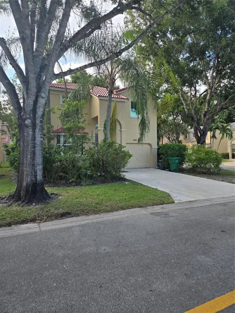 580 NW 87 WAY