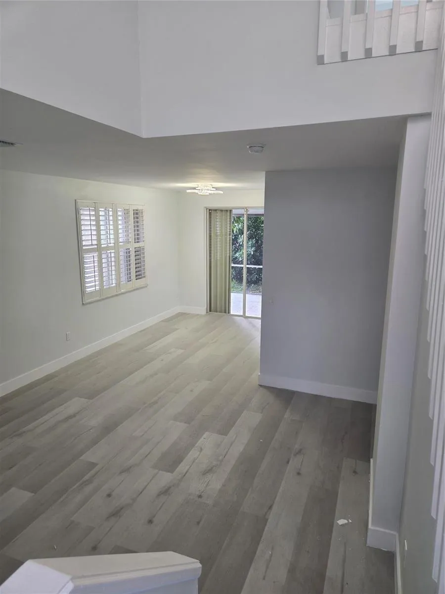 580 NW 87 WAY Coral Springs, FL 33071