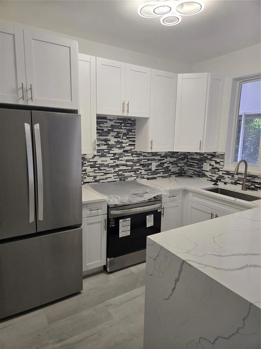 580 NW 87 WAY Coral Springs, FL 33071