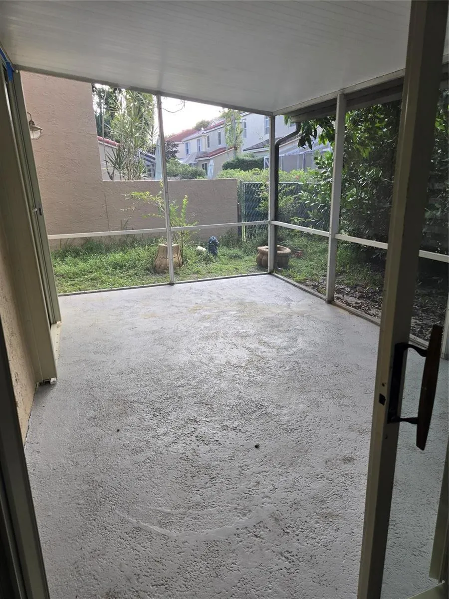 580 NW 87 WAY Coral Springs, FL 33071