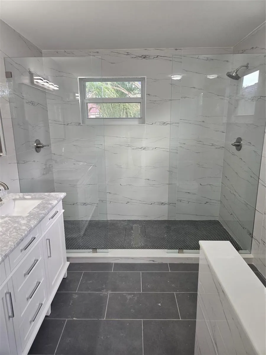 580 NW 87 WAY Coral Springs, FL 33071
