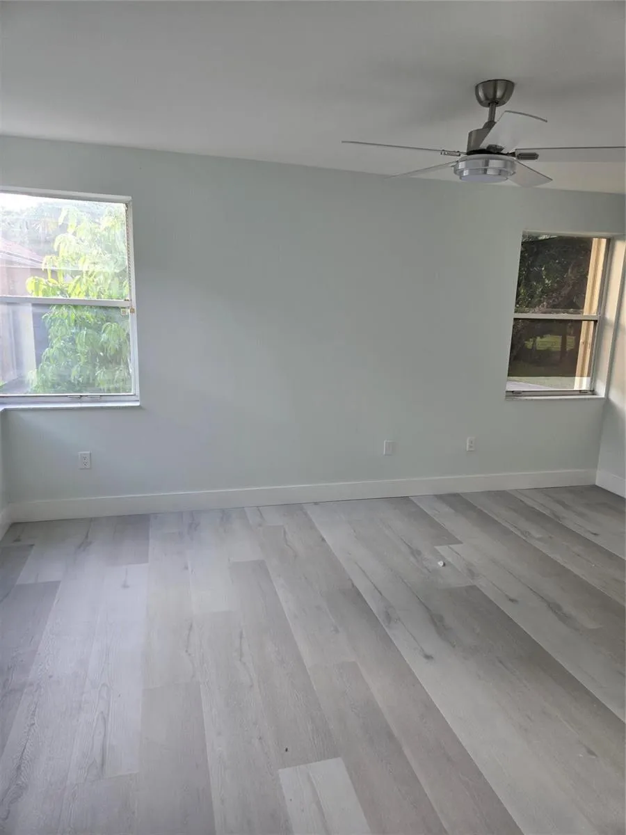 580 NW 87 WAY Coral Springs, FL 33071