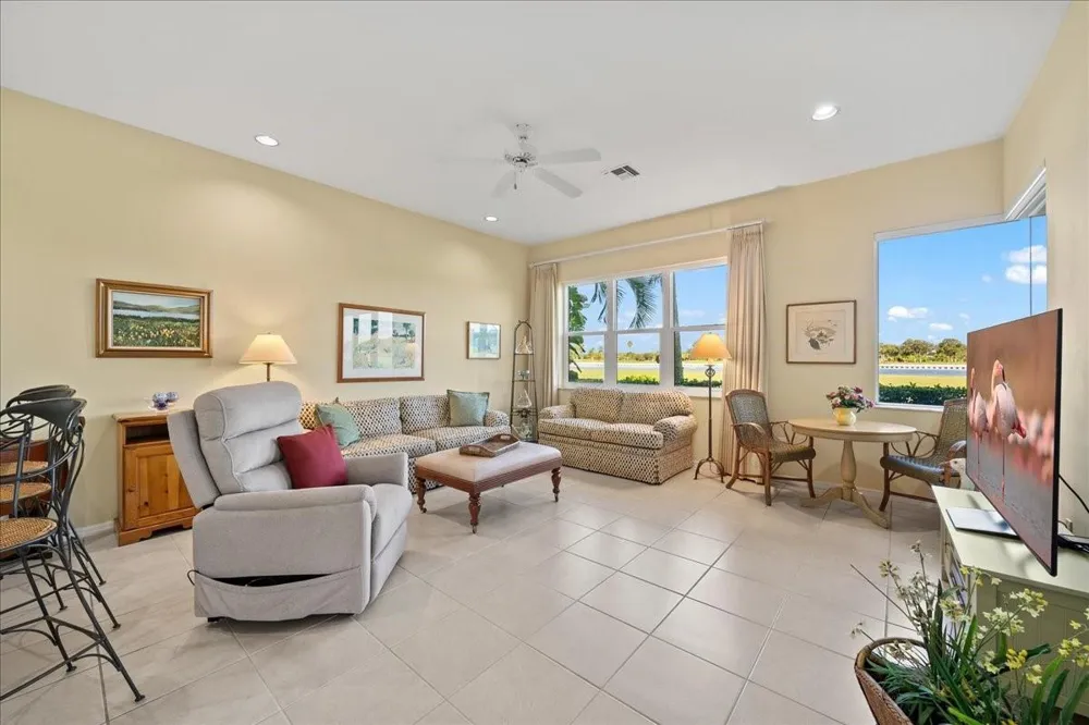 1725 Victoria Circle Vero Beach, FL 32967