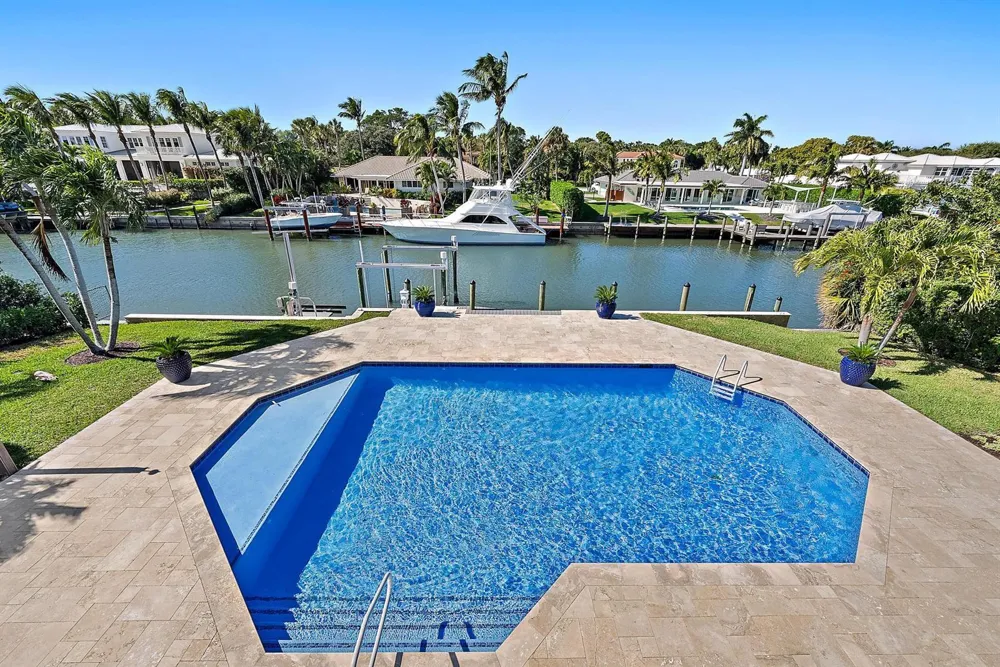 19 Island Road Sewalls Point, FL 34996