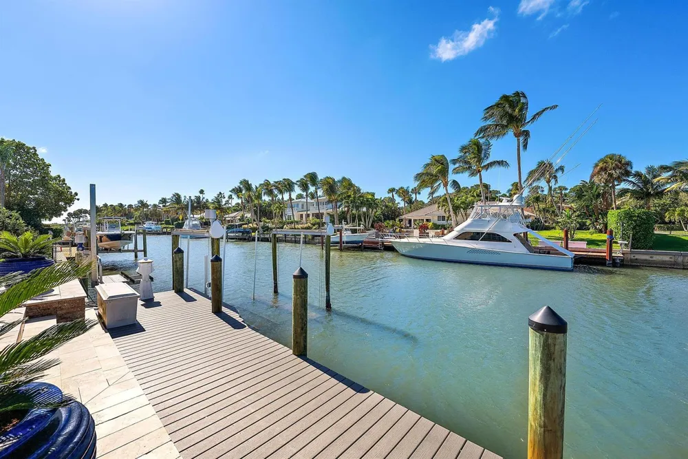 19 Island Road Sewalls Point, FL 34996