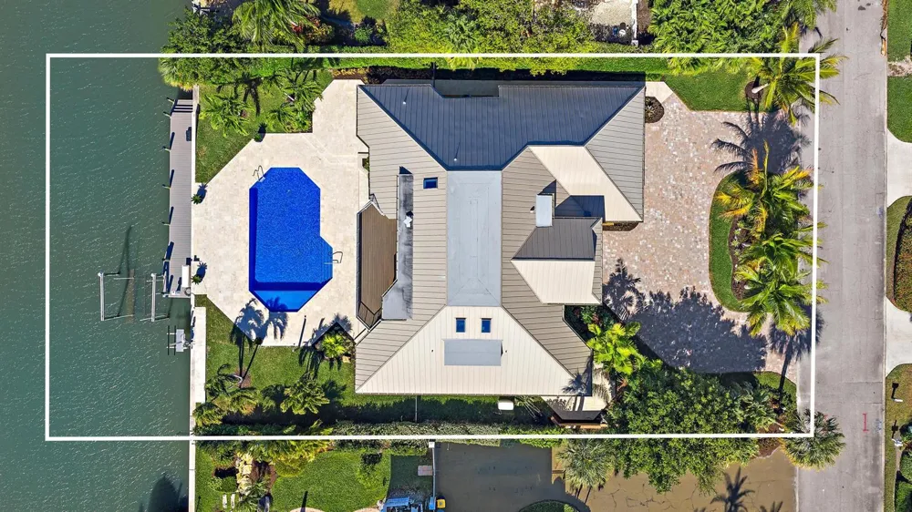 19 Island Road Sewalls Point, FL 34996