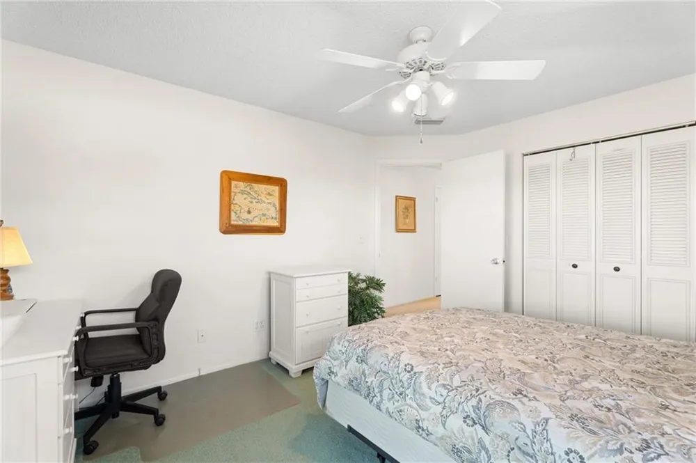 60 Woodland Drive #202 Vero Beach, FL 32962
