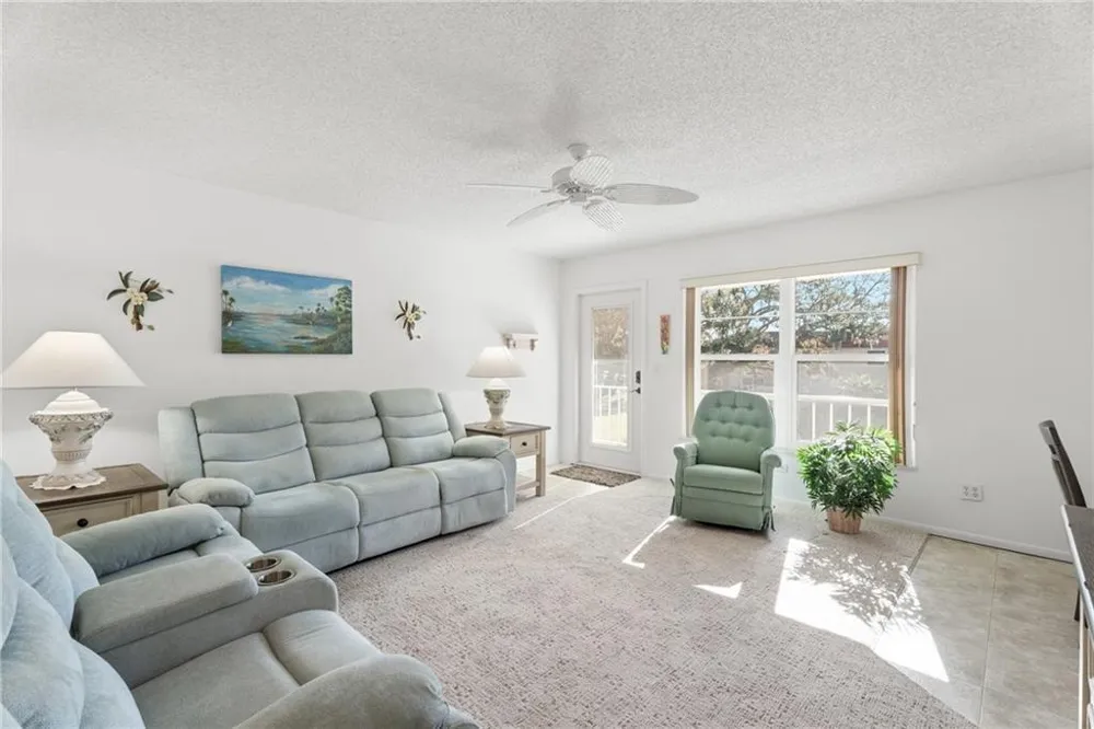 60 Woodland Drive #202 Vero Beach, FL 32962