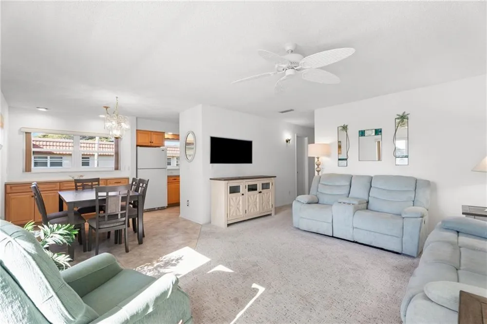 60 Woodland Drive #202 Vero Beach, FL 32962