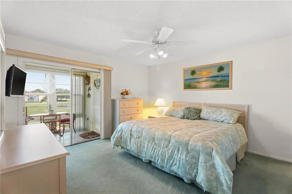 60 Woodland Drive #202 Vero Beach, FL 32962