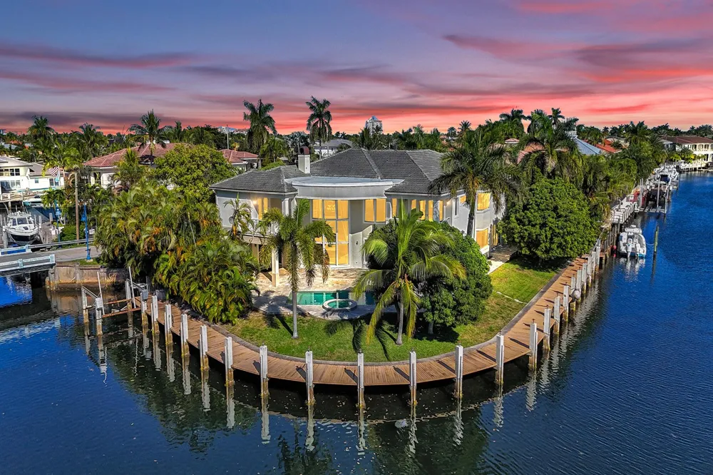 2330 NE 31st Court Lighthouse Point, FL 33064