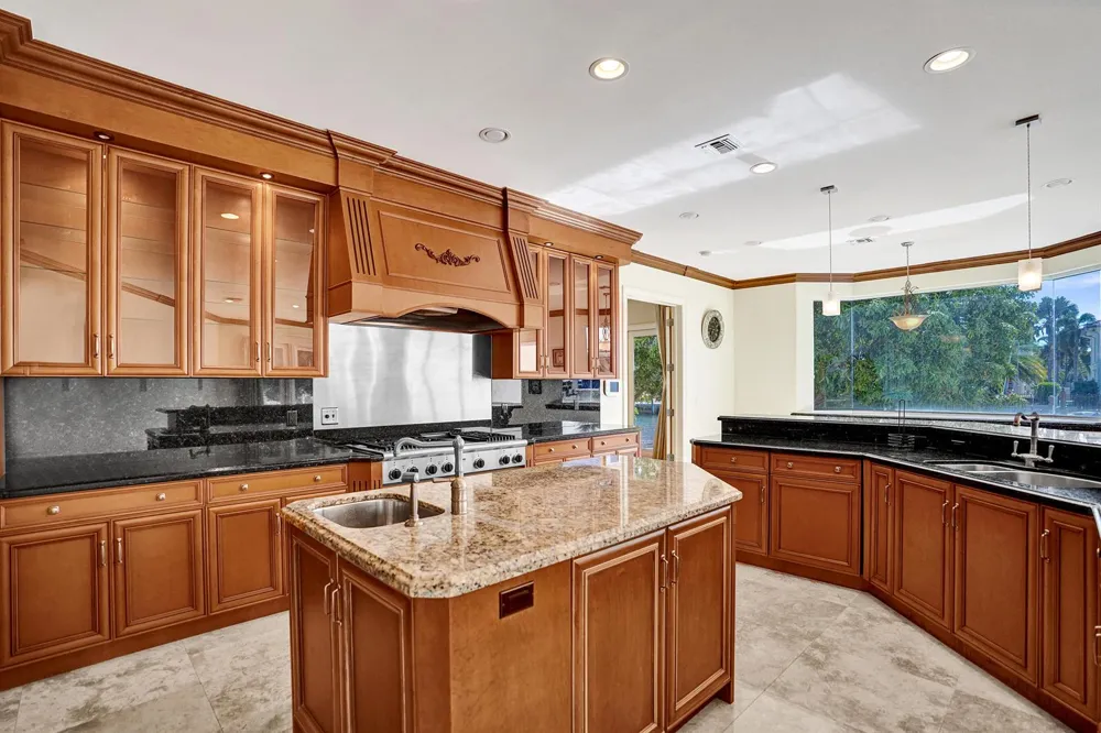 2330 NE 31st Court Lighthouse Point, FL 33064