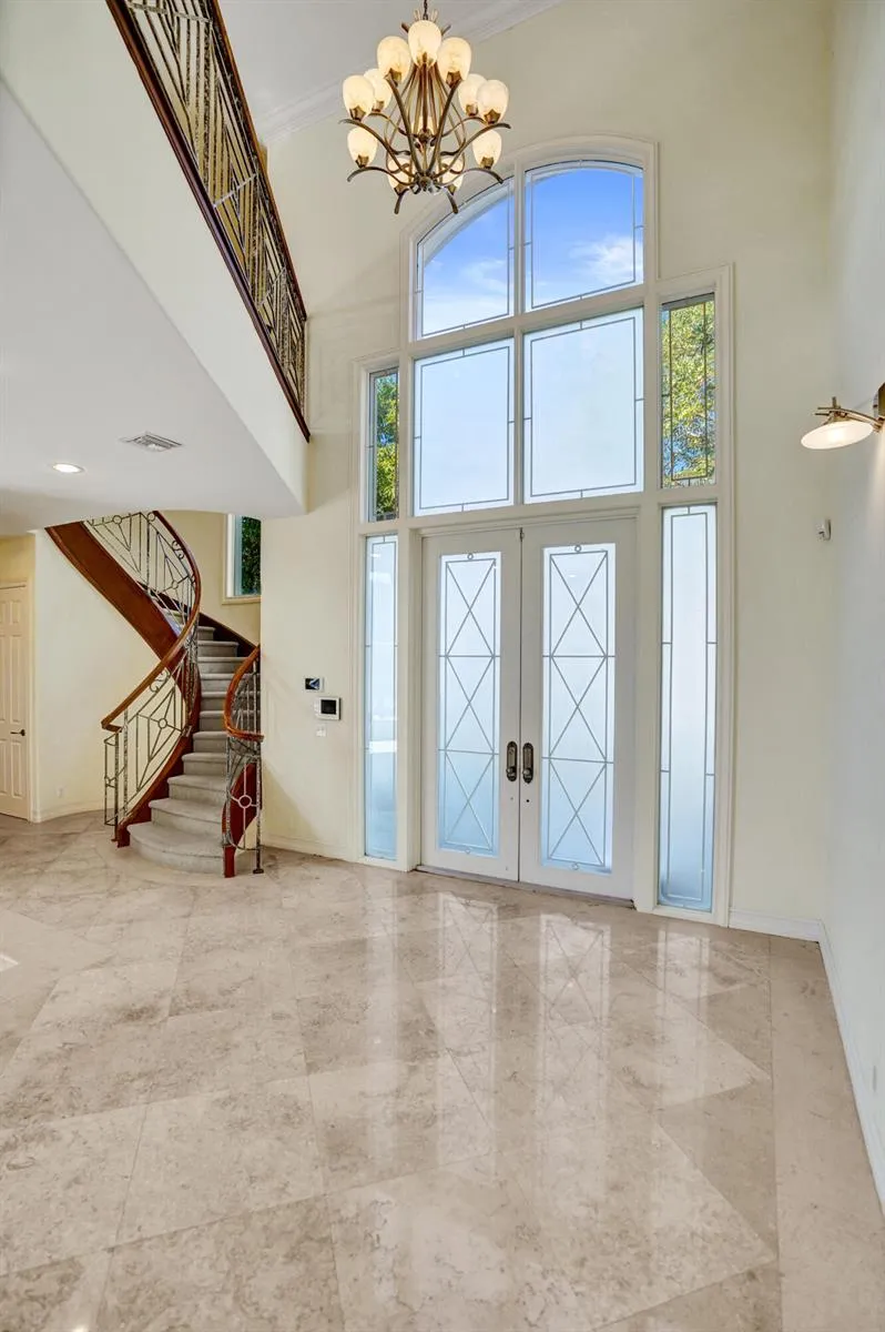 2330 NE 31st Court Lighthouse Point, FL 33064